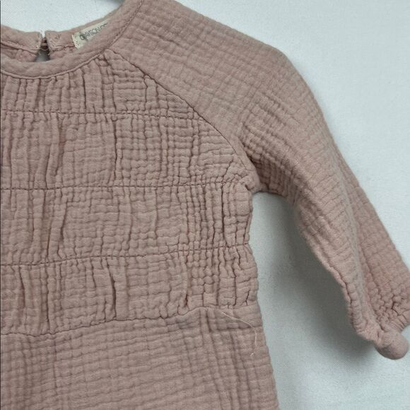 Grayson Collective Dusty rose pink cotton waffle smocked muslin jumpsuit 3-6 min - Picture 4 of 12